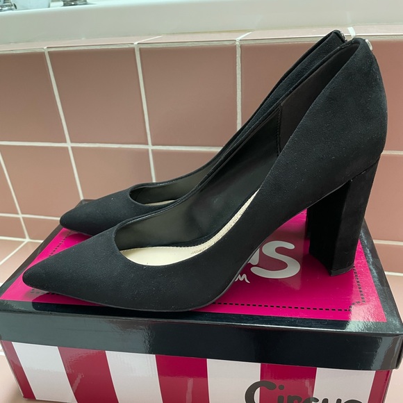 Black suede chunky heel pumps - Picture 5 of 6